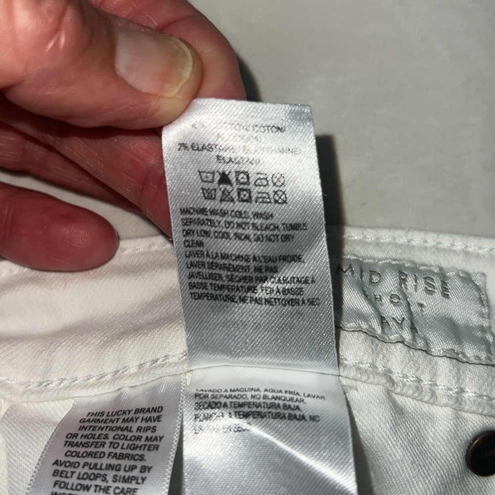 74.,Lucky brand white denim Mid Rise short “Ava” Sz. 6/28, 6”inseam, 9“rise, EUC - Picture 10 of 10